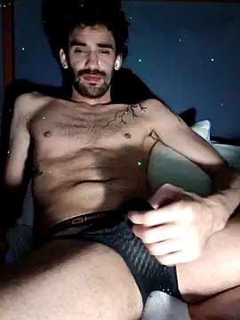 Snapshot of johngil0995 chatting on October 1, 9:04 am johngil0995 online show from October 1, 9:04 am