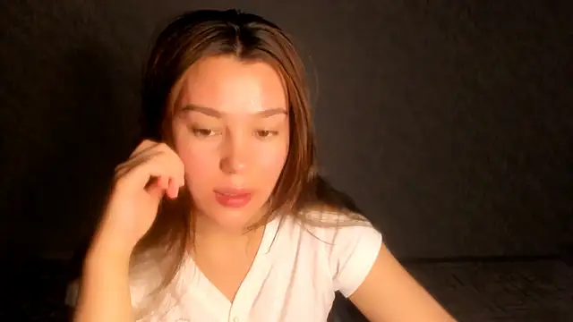 LunaXmii online show from March 14, 8:03 pm