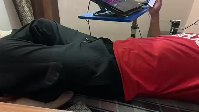 sexyboy09 online show from October 29, 6:59 am