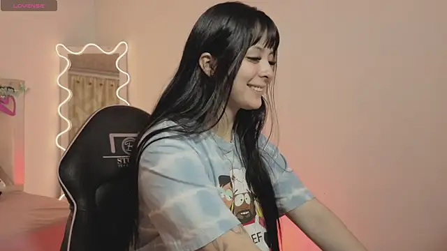 Snapshot of hina_tay chatting on November 20, 3:28 am hina tay online show from November 20, 3:28 am