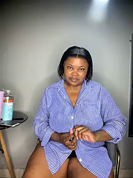 Curveysinaa online show from October 17, 5:48 pm