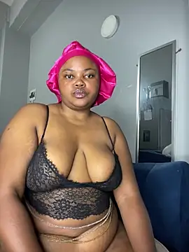 Curveysinaa online show from February 15, 8:38 pm