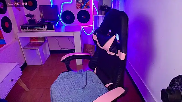 Snapshot of hannaa_jhoonson chatting on March 8, 4:23 am hannaa jhoonson online show from March 8, 4:23 am