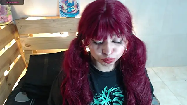 Bitsy Messy online show from November 29, 2:14 am