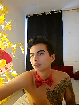 Snapshot of Velk_hot chatting on December 13, 10:13 pm Velk hot online show from December 13, 10:13 pm