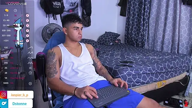 Snapshot of cJuan111 chatting on September 19, 4:18 pm cJuan111 online show from September 19, 4:18 pm