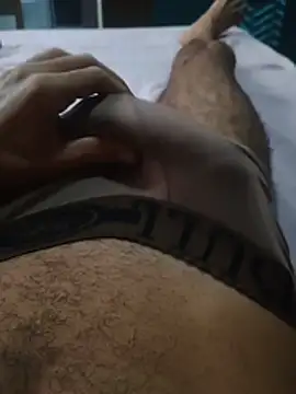 Snapshot of Treloso21 chatting on February 9, 10:19 am Treloso21 online show from February 9, 10:19 am