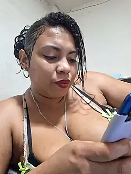 sexypaula-latina4u online show from December 14, 12:01 am