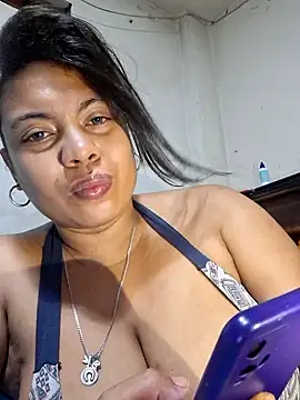 sexypaula-latina4u online show from December 27, 11:10 pm