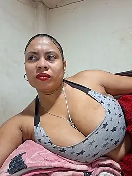 sexypaula-latina4u online show from January 18, 4:21 pm