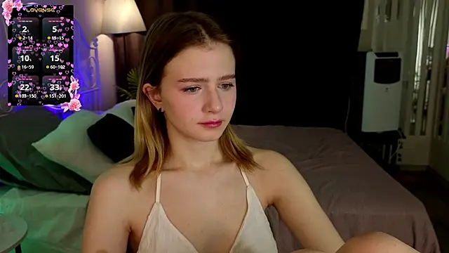 jenny bunny  online show from March 15, 1:33 am