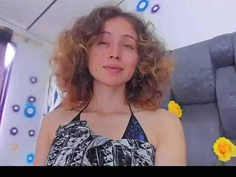 Snapshot of fulfill_fantasies1 chatting on November 8, 12:38 pm fulfill fantasies1 online show from November 8, 12:38 pm