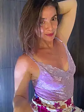 Liloo8923 online show from March 18, 1:20 am