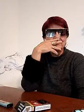 Ely Elenita online show from December 2, 8:08 am