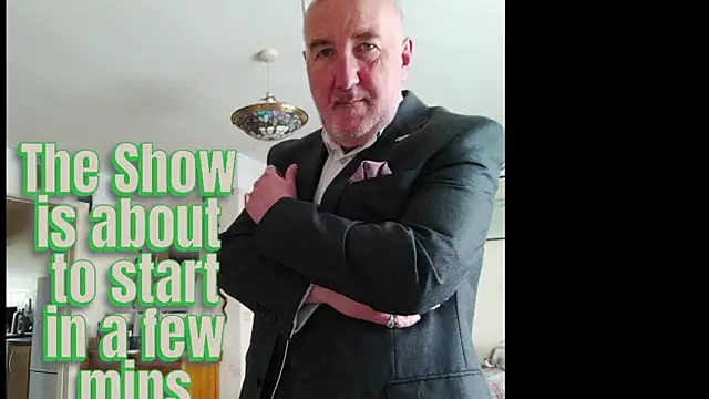 Adamdaddybear online show from February 3, 8:08 am