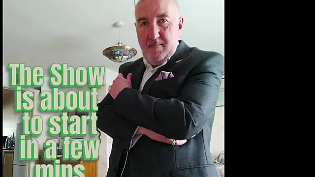 Adamdaddybear online show from February 19, 8:10 am