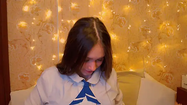 fluffy kitty  online show from January 13, 11:54 pm