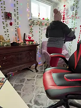 Sweetleeahxx online show from March 12, 5:30 pm