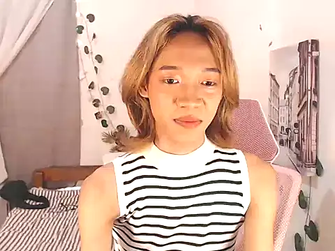 imtwinky online show from March 22, 7:39 pm