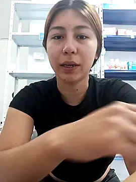 Snapshot of Sara_Brownx chatting on February 8, 4:54 pm Sara Brownx online show from February 8, 4:54 pm