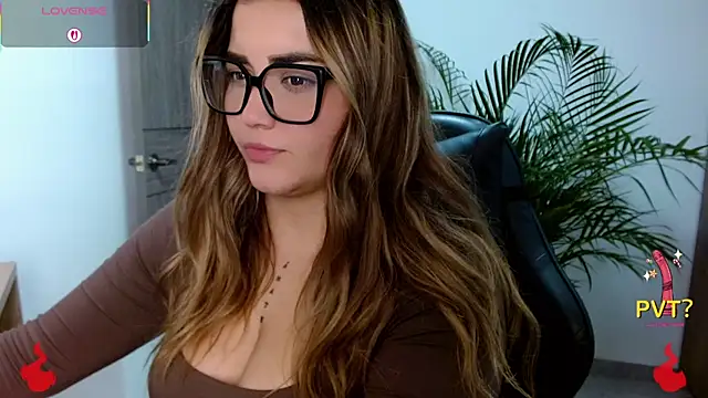 Lucia star   online show from April 20, 8:54 pm