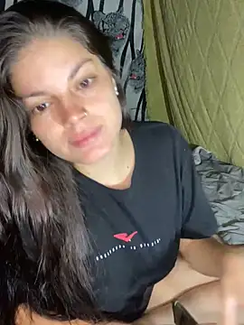 Snapshot of Romax2 chatting on March 13, 4:27 am Romax2 online show from March 13, 4:27 am