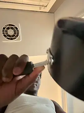 Festivitiesking1 online show from October 13, 11:38 pm