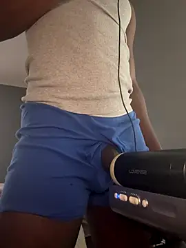 Festivitiesking1 online show from November 29, 2:09 pm