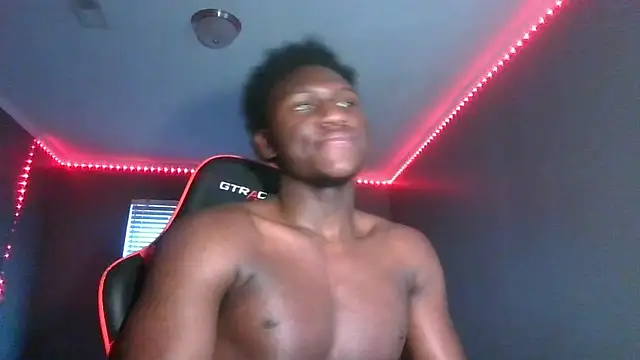 Festivitiesking1 online show from January 10, 6:42 pm