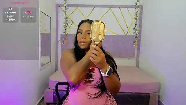 Snapshot of IvyBliss8 chatting on December 15, 3:49 pm IvyBliss8 online show from December 15, 3:49 pm