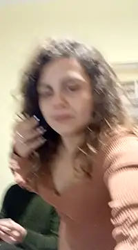 Snapshot of ItalianiMuli chatting on December 13, 12:20 am ItalianiMuli online show from December 13, 12:20 am