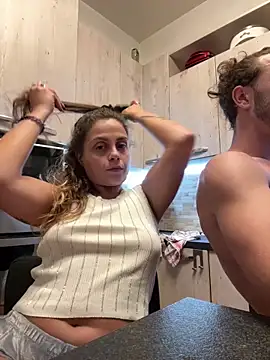 Snapshot of ItalianiMuli chatting on September 14, 9:25 pm ItalianiMuli online show from September 14, 9:25 pm