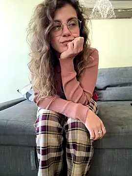 Snapshot of ItalianiMuli chatting on October 24, 12:45 pm ItalianiMuli online show from October 24, 12:45 pm