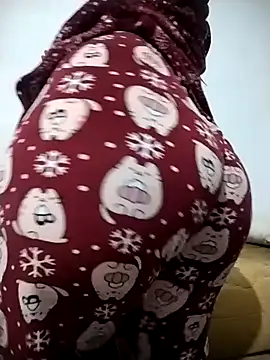 Snapshot of Dalou3a69 chatting on February 2, 7:35 pm Dalou3a69 online show from February 2, 7:35 pm