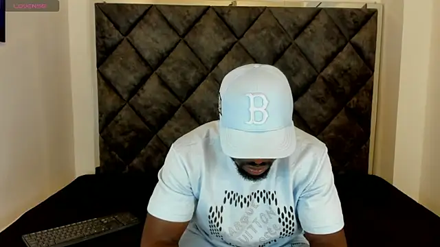 Latrellx7 online show from October 15, 3:28 am