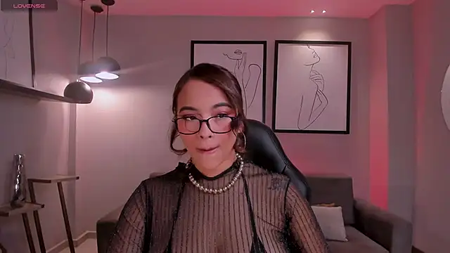 CarlaSmithX online show from March 12, 4:08 am
