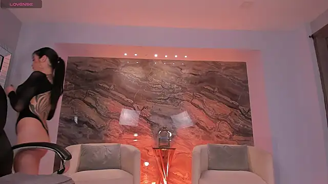 GiaFerrara online show from March 31, 8:20 pm