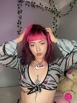 Snapshot of GigiVolkova chatting on November 10, 8:52 pm GigiVolkova online show from November 10, 8:52 pm