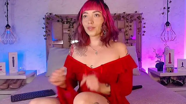 Snapshot of GigiVolkova chatting on November 24, 3:28 am GigiVolkova online show from November 24, 3:28 am