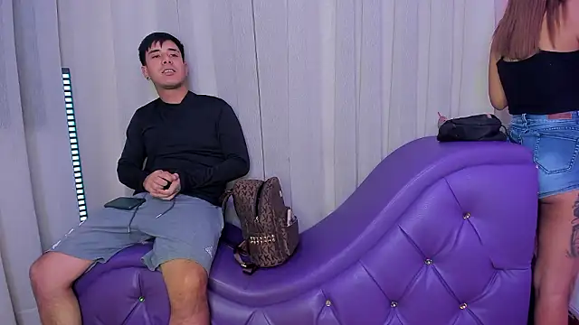 Yourslust  online show from January 31, 8:29 pm