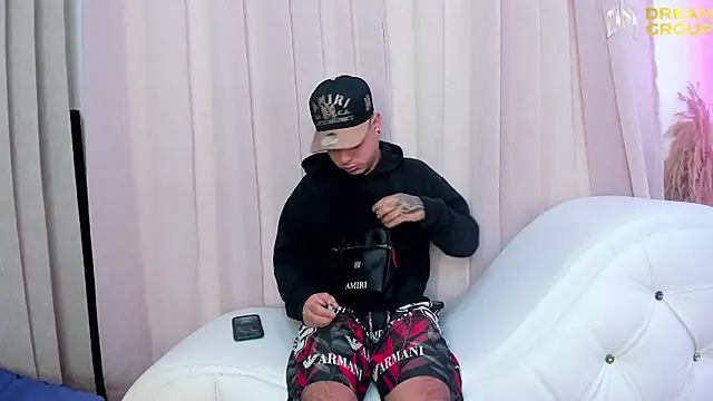 Yourslust  online show from April 12, 2:33 pm