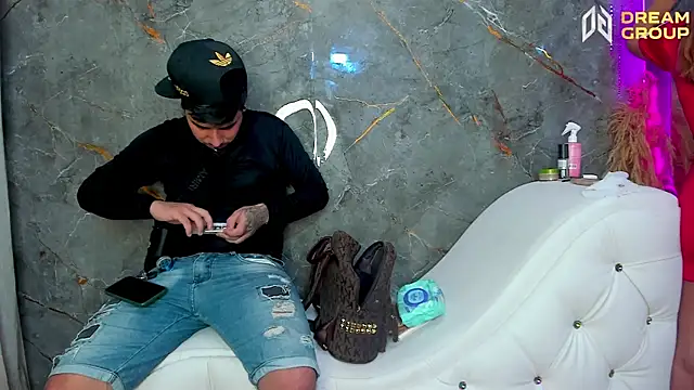 Yourslust  online show from June 2, 8:44 pm