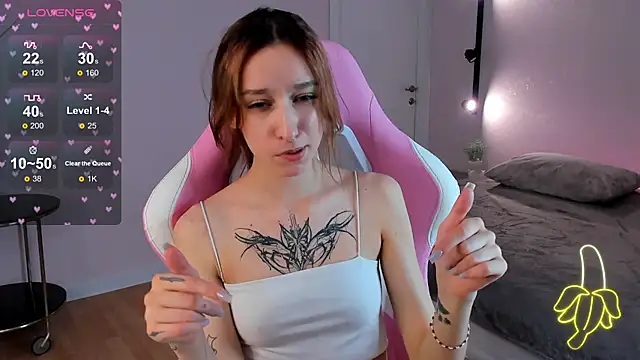 Snapshot of Doris_Scott chatting on March 21, 8:06 am Doris Scott online show from March 21, 8:06 am