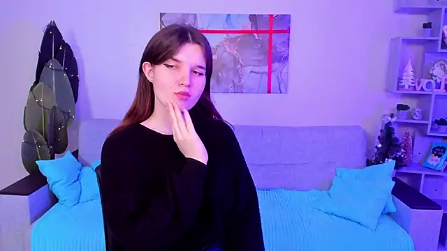 Snapshot of BonneyLove chatting on December 19, 7:18 pm BonneyLove online show from December 19, 7:18 pm