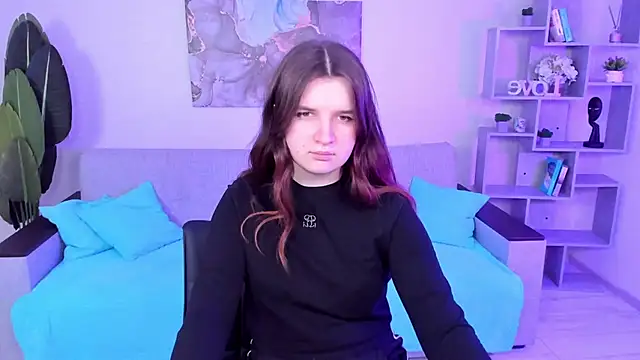 BonneyLove online show from January 17, 8:00 pm