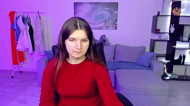 BonneyLove online show from March 11, 8:30 am