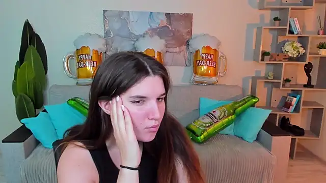 Snapshot of BonneyLove chatting on September 19, 5:35 pm BonneyLove online show from September 19, 5:35 pm