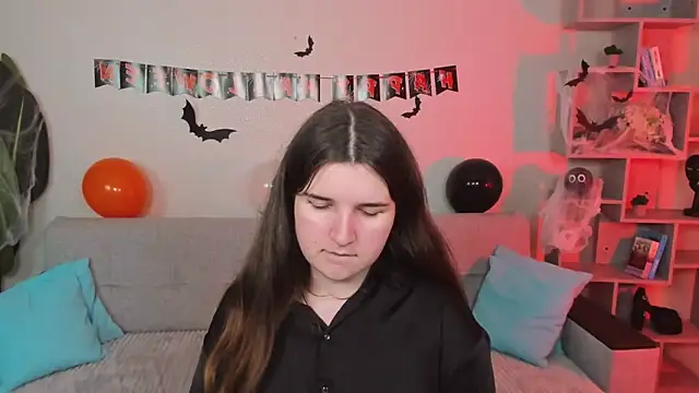 BonneyLove online show from October 16, 9:49 pm