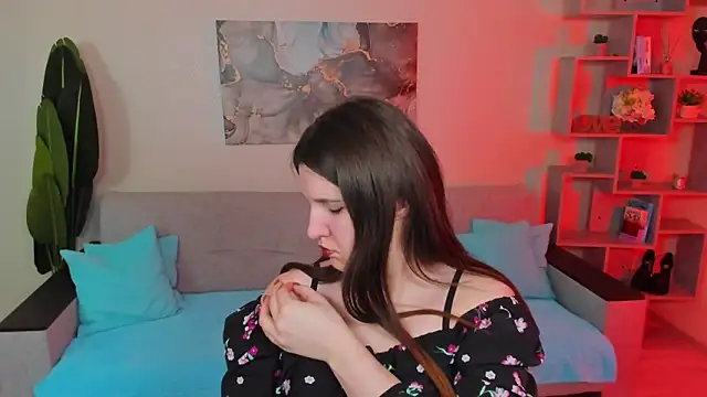 BonneyLove online show from February 18, 5:31 pm