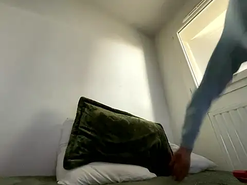 Rebeu313 online show from January 11, 11:59 am